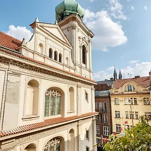 Old Town & Parking Assistance Прага